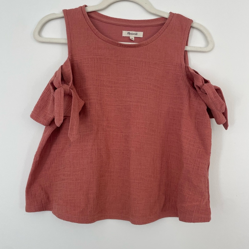 Madewell Textured Ribbed Crewneck Tank in Dusty Rose with Cutout Shoulders